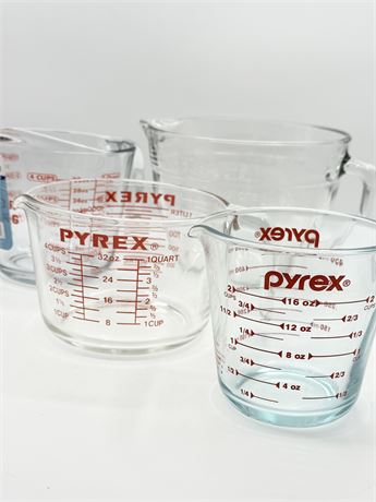 PYREX / ANCHOR HOCKING ~ Set Of 4 Glass Measuring Cups