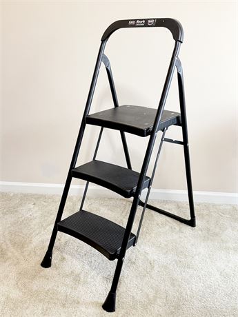 GORILLA LADDERS ~ Easy Reach 3 Step Utility Ladder