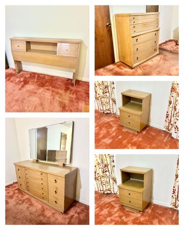 5-Pc Solid Wood Full Bedroom Suite