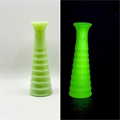 Vtg. (1) Uranium Glass Beehive Bud Vase