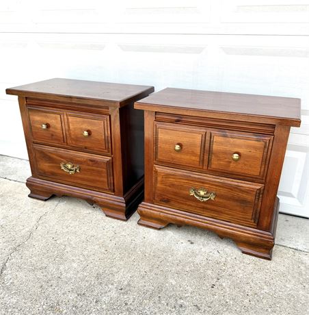Set of 2 Wood Nightstands - Lenoir House by Broyhill Furniture