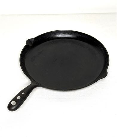 Wagner Ware Sydney O Shallow Cast Iron Skillet