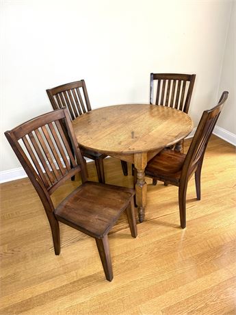 Antique Round Tiger Oak Table on Casters with 4 Chairs