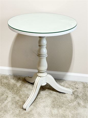 20” Round Solid Wood Pedestal Accent Table