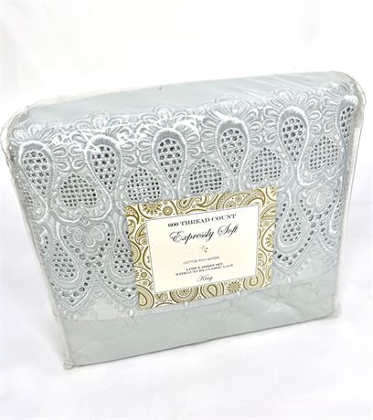 4 Pc King Luxury Cotton Sateen Sheet Set - New in Package