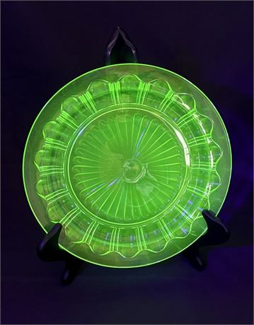 Anchor Hocking Uranium / Vaseline Glass Plate