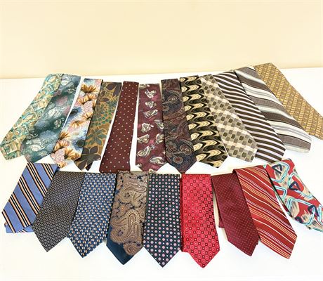 Lot of 21 Men’s Neckties