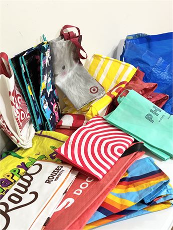 Lot of 15 Reusable / Recyclable Shopping Bags