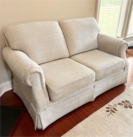 ENGLAND INC ~ Traditional Upholstered Loveseat