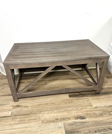 Aluminum Rustproof Outdoor Coffee Table with Rustic Finish
