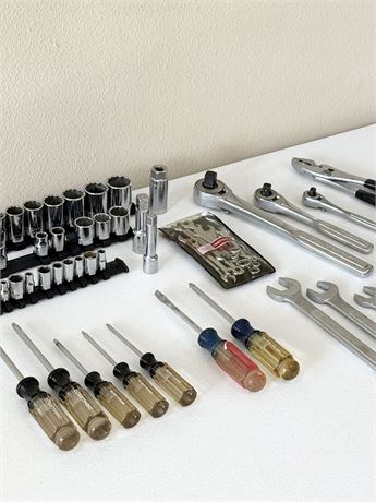 CRAFTSMAN ~ Misc Tool Lot ~ 71pcs