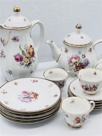 17 Piece Floral Dessert Set
