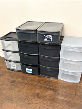 ASSORTED BRANDS ~ Lot of (6) Plastic Storage Bins