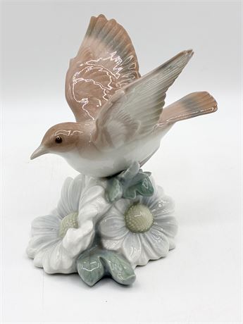 LLADRÓ ~ “Fluttering Nightingale" ~ Porcelain Figurine ~ # 1244