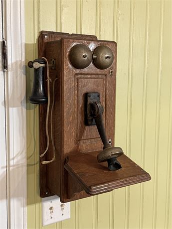 Tiger Oak Wall Hand Crank Telephone