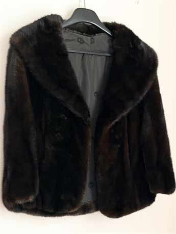 Vtg. Women’s Dark Brown Fur Cape