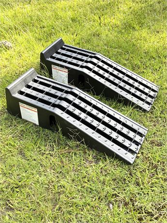 PITTSBURGH ~ Pair (2) of Portable Heavy-Duty Plastic Car Ramps