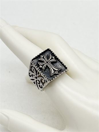 925 ~ Size 10 ~ Cross Ring