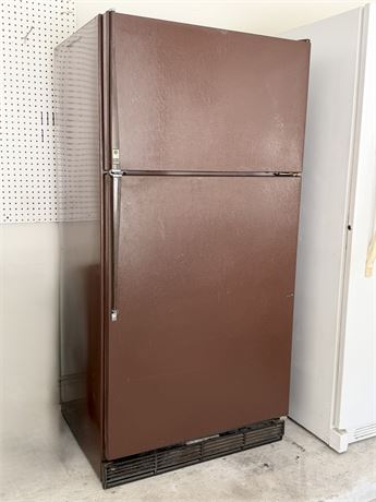 KENMORE ~ Beer Fridge ~ Hi-Efficiency Refrigerator/Freezer