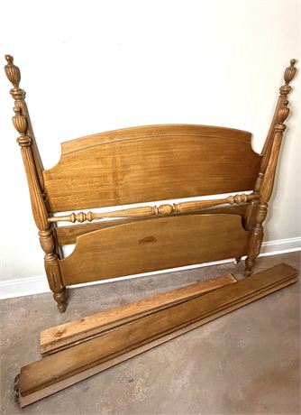 Vintage Full Size Solid Wood 4 Poster Bed