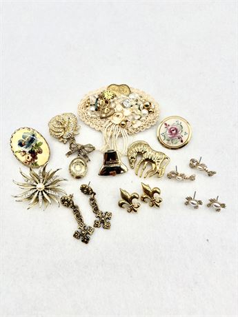 16 Pieces of Assorted Vintage Earrings and Brooches