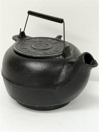 ROME STOVE WORKS ~ Antique Cast Iron Tea Kettle
