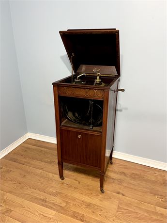 EDISON ~ Diamond Disc Phonograph