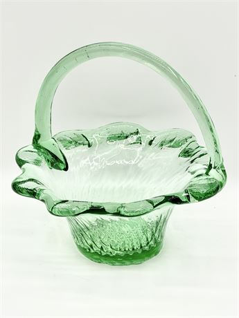 ??FENTON Style Green Art Glass Basket