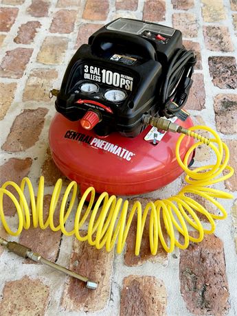 CENTRAL PNEUMATIC ~ 3 Gallon 100 PSI Oil-Free Pancake Air Compressor