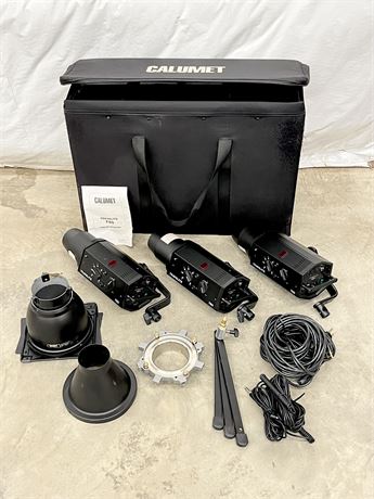 CALUMET ~ Travelite 750 Monolight Strobe Kit