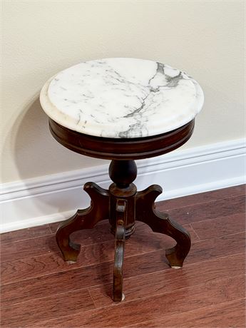 VICTORIAN ~ Mahogany Plant Stand/Small Table With Marble Top
