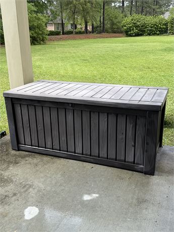 KETER ~ Outdoor Storage Bin