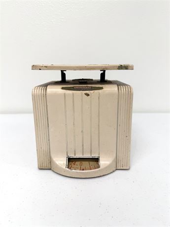Vintage Landers, Frary & Clark Scale
