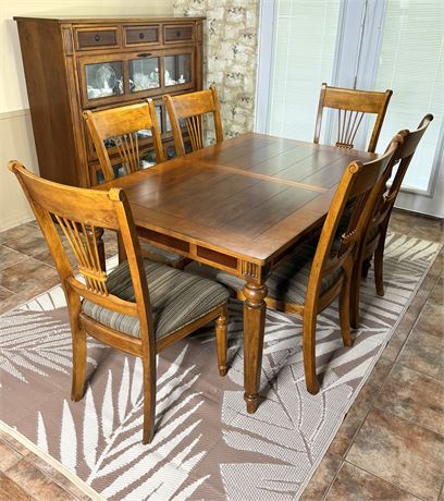Dining Table with Leaf and 6 Chairs by Universal Furniture