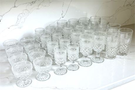 32 Pieces of 1970’s Wexford Anchor Hocking Glassware