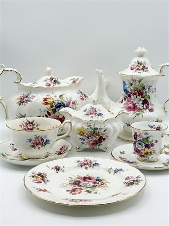 HAMMERSLEY ~ Minuet ~ Coffee & Tea Service For 6 ~ 33 Total Pieces