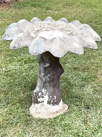 Climbing Squirrel Bird Bath