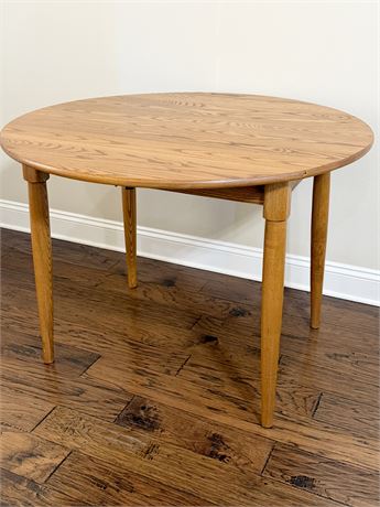 ATHOL TABLES ~ 40” Round Oak Drop-Leaf Dining Table