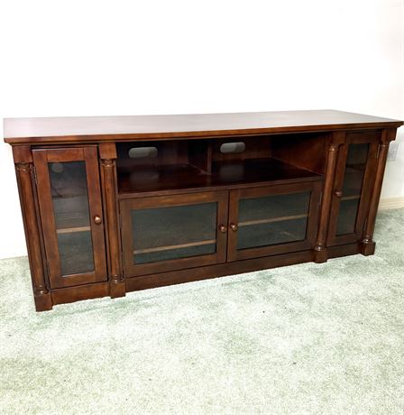 Bell’O PR-35 Mahogany Finish A/V Console Table