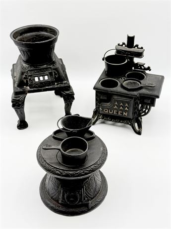 Vtg. Cast Iron Miniature Stoves