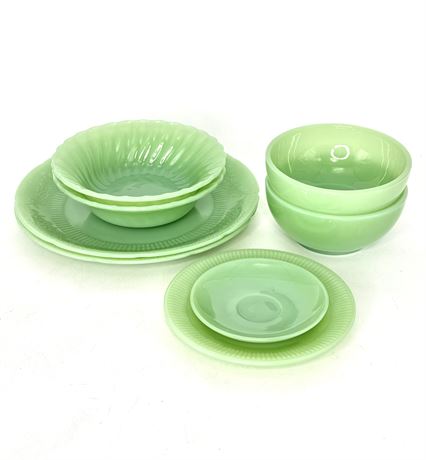 8 Piece Vintage Jadeite Lot - Fire King and Anchor Hocking - 1940's