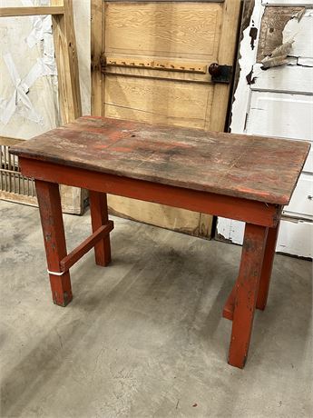 Rustic / Farm Style Vtg Table