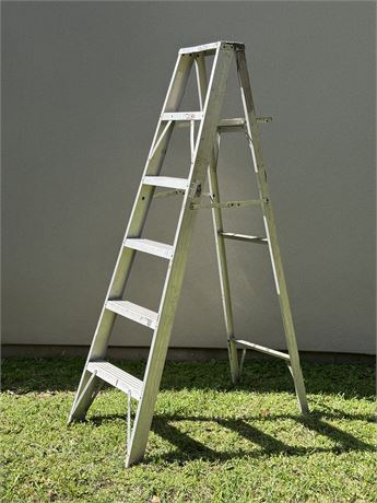 6’ Aluminum Step Ladder