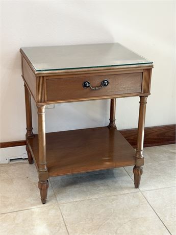 HERITAGE HENREDON ~ Side Table With Protective Glass Top