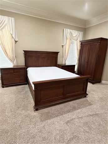 DURHAM FURN. ~ Solid Wood 4 Piece Queen Bedroom Set With SERTA Motion
