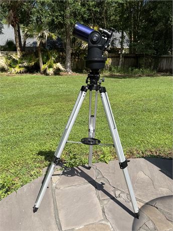 MEADE ~ ETX Astronomical Telescope With Deluxe Field Tripod