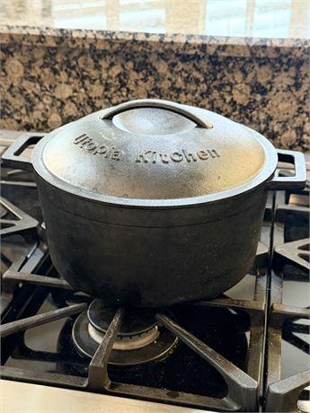 UTOPIA KITCHEN ~ 5 Qt. Preseason Cast Iron Dutch Oven