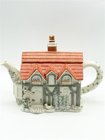 LENOX ~ English Cottage Teapot
