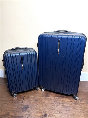 Set of 2 Traveler’s Choice Spinner Suitcases