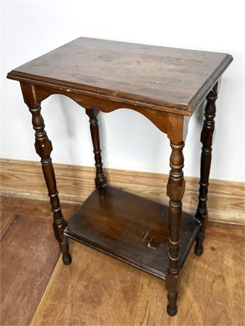 Vintage 2-Tier Wooden Accent Table with Turned Spindle Legs
